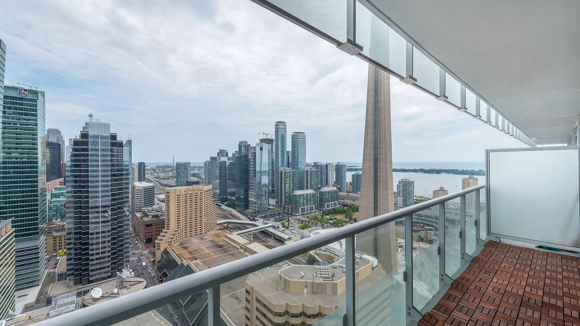 Appartement Grand Royal Condos - Cn Tower Toronto Canada