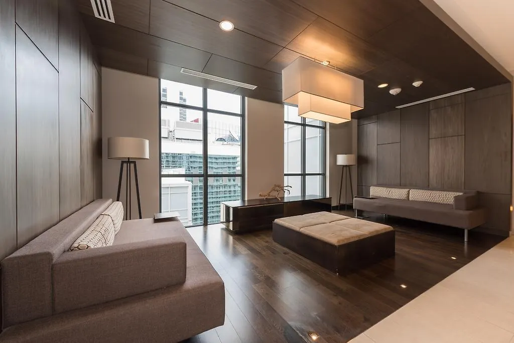 Grand Royal Condos - Cn Tower