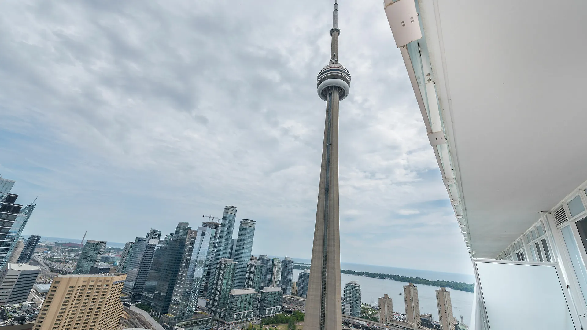 Apartment Grand Royal Condos - Cn Tower Canada